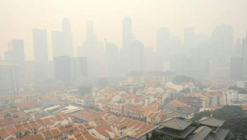 Afbeelding: Luchtvervuiling breekt records, Singapore en Maleisië stikken in rook.